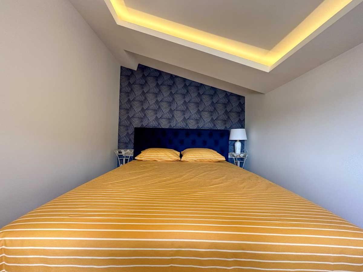 Apartments Infinity Tivat Oda fotoğraf