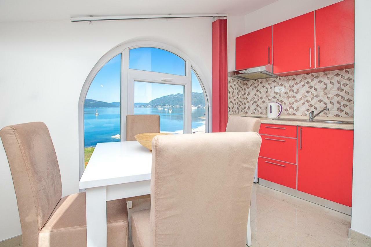 Apartments Infinity Tivat Dış mekan fotoğraf